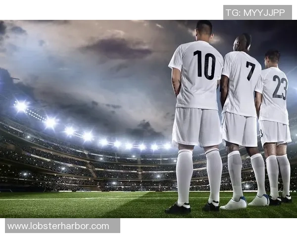 蒂埃里·亨利：从天赋神射到足坛传奇的崛起与辉煌历程