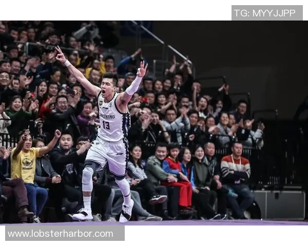 辽宁本钢鏖战新疆广汇强强对决掀起新赛季CBA巅峰之夜